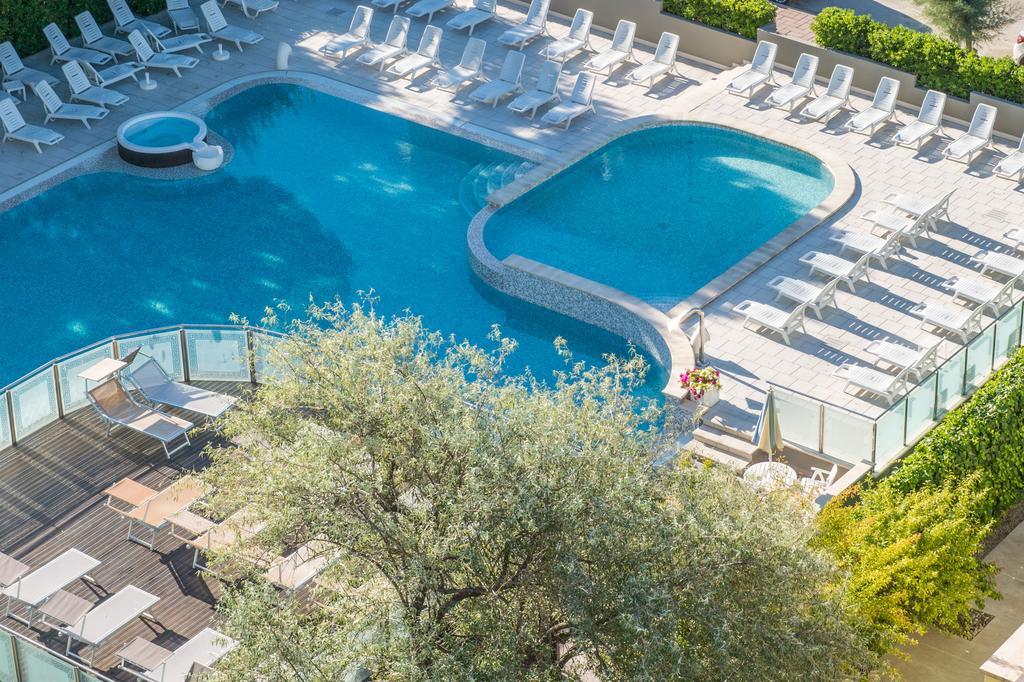 Hotel Luxor ミラノ・マリッティマ エクステリア 写真